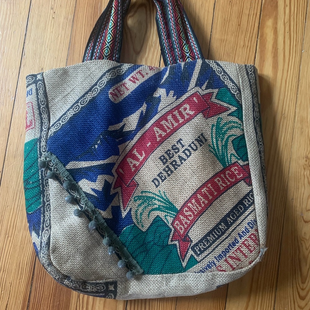 Cute tote mad out of burlap fabric